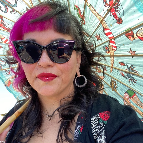 Meet your Posher, Mary - Picture 1 of 2